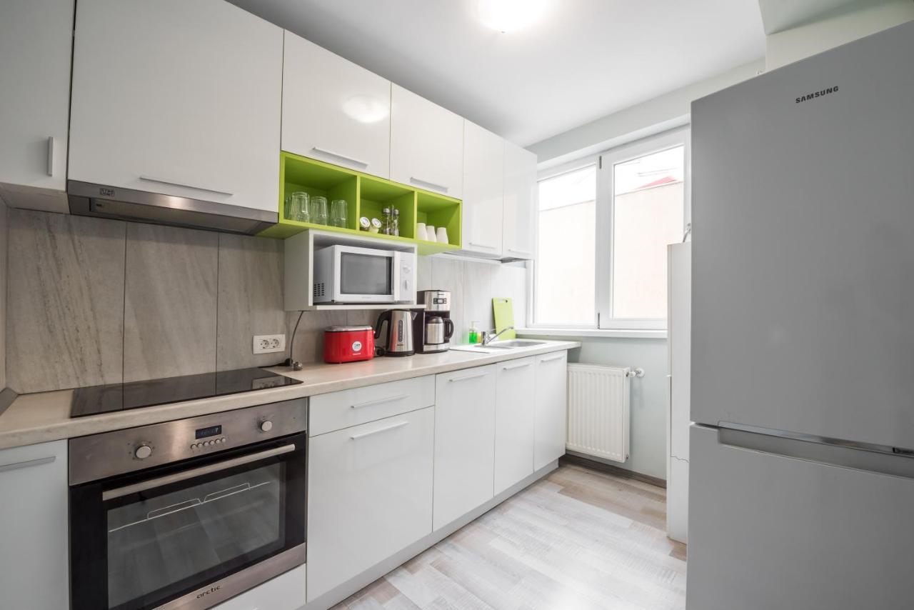 Ben Yehuda - Shabbat Friendly Apartments Bukarest Exterior foto