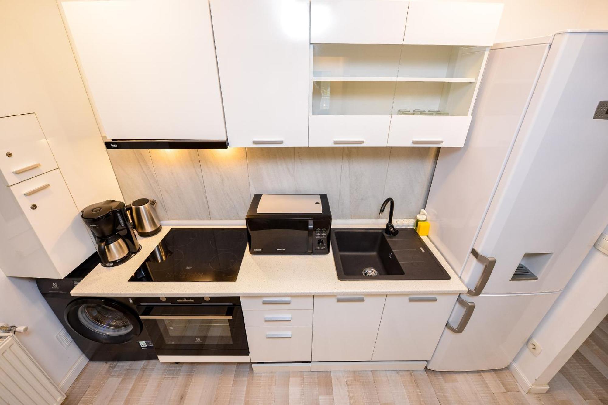 Ben Yehuda - Shabbat Friendly Apartments Bukarest Exterior foto
