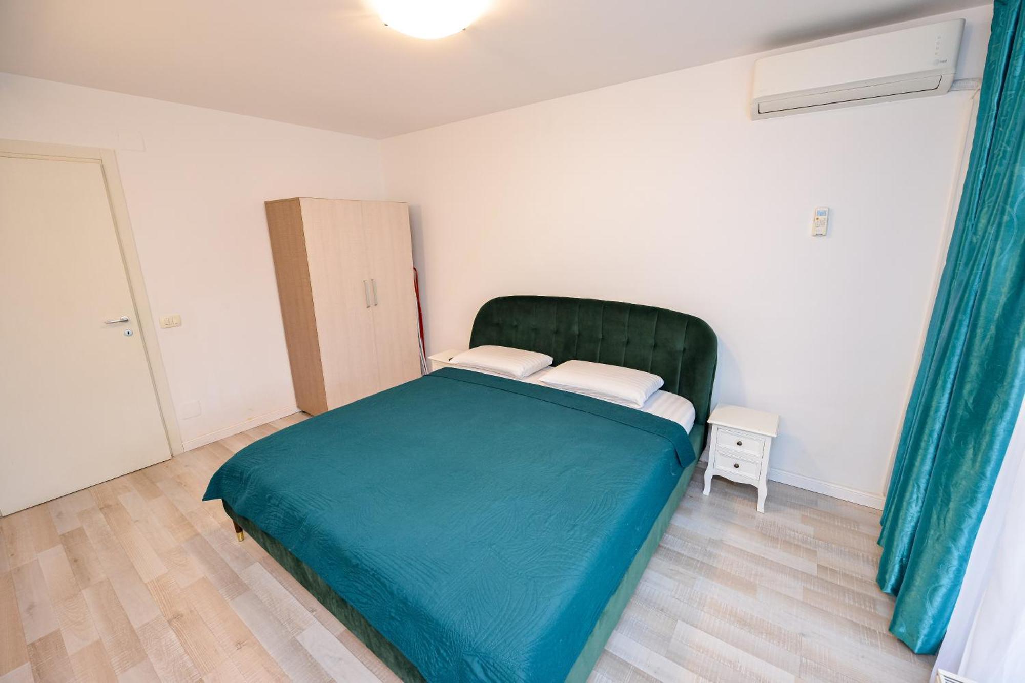Ben Yehuda - Shabbat Friendly Apartments Bukarest Exterior foto