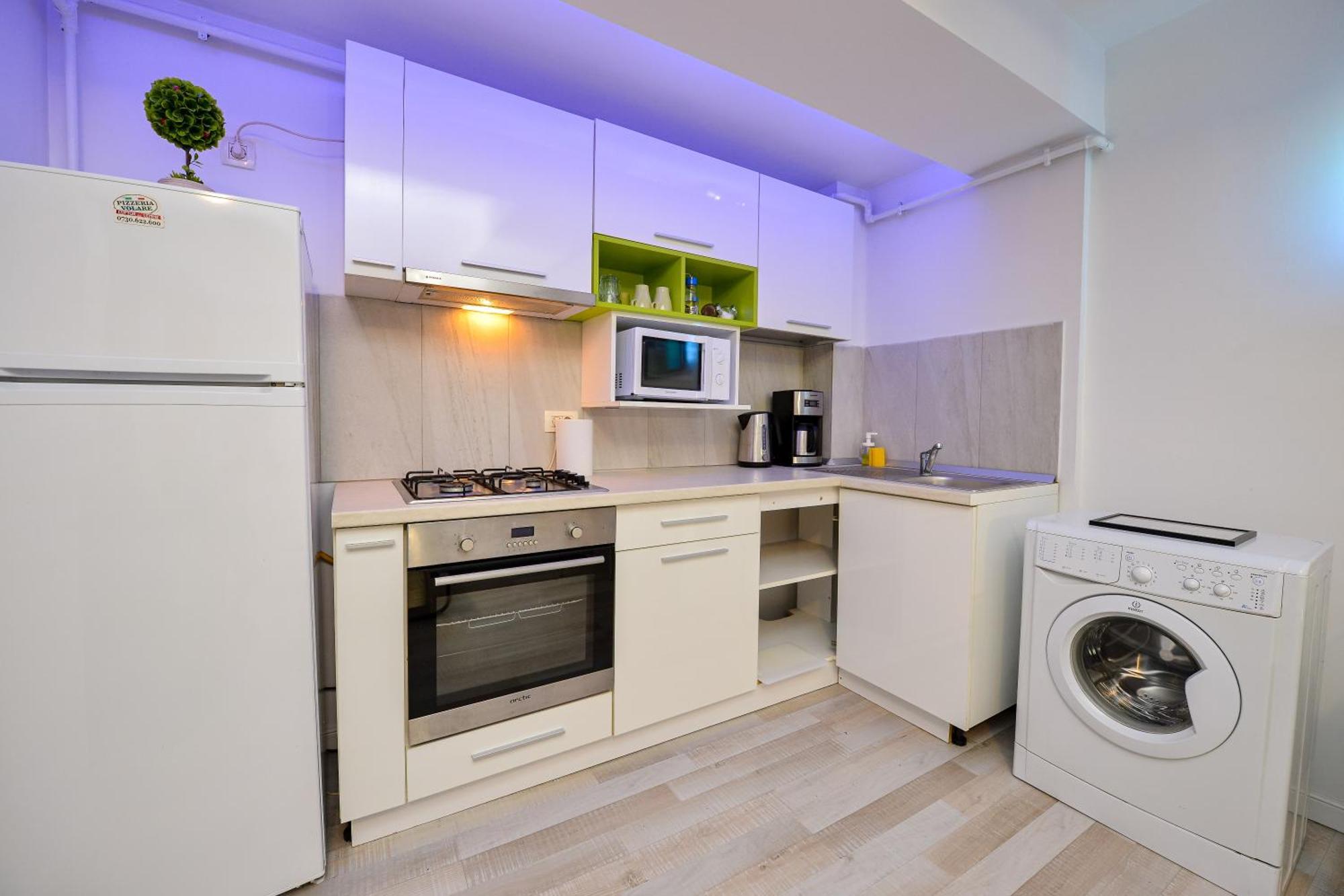 Ben Yehuda - Shabbat Friendly Apartments Bukarest Exterior foto